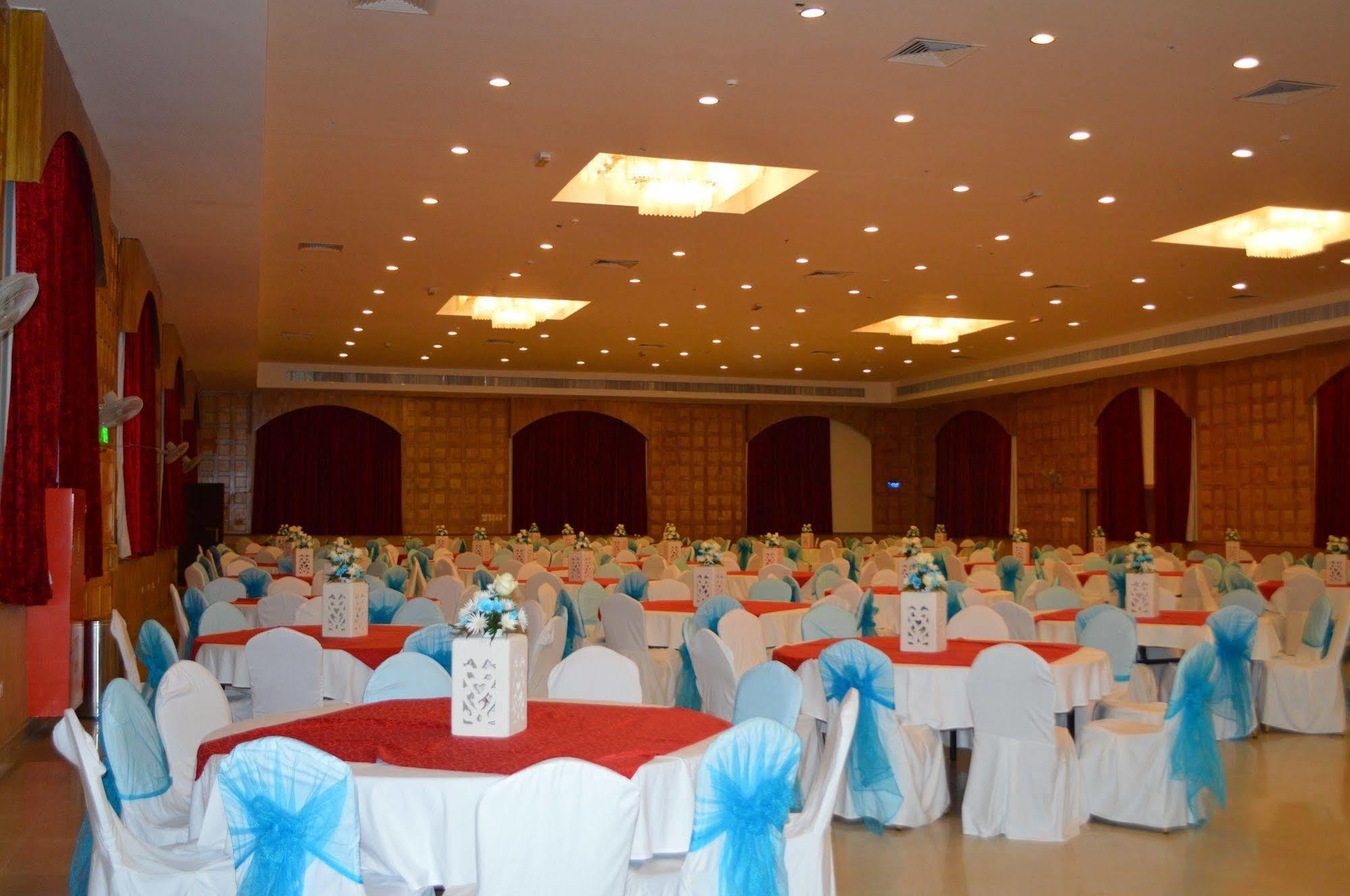 Ramee Dream Resort Seeb Exterior foto