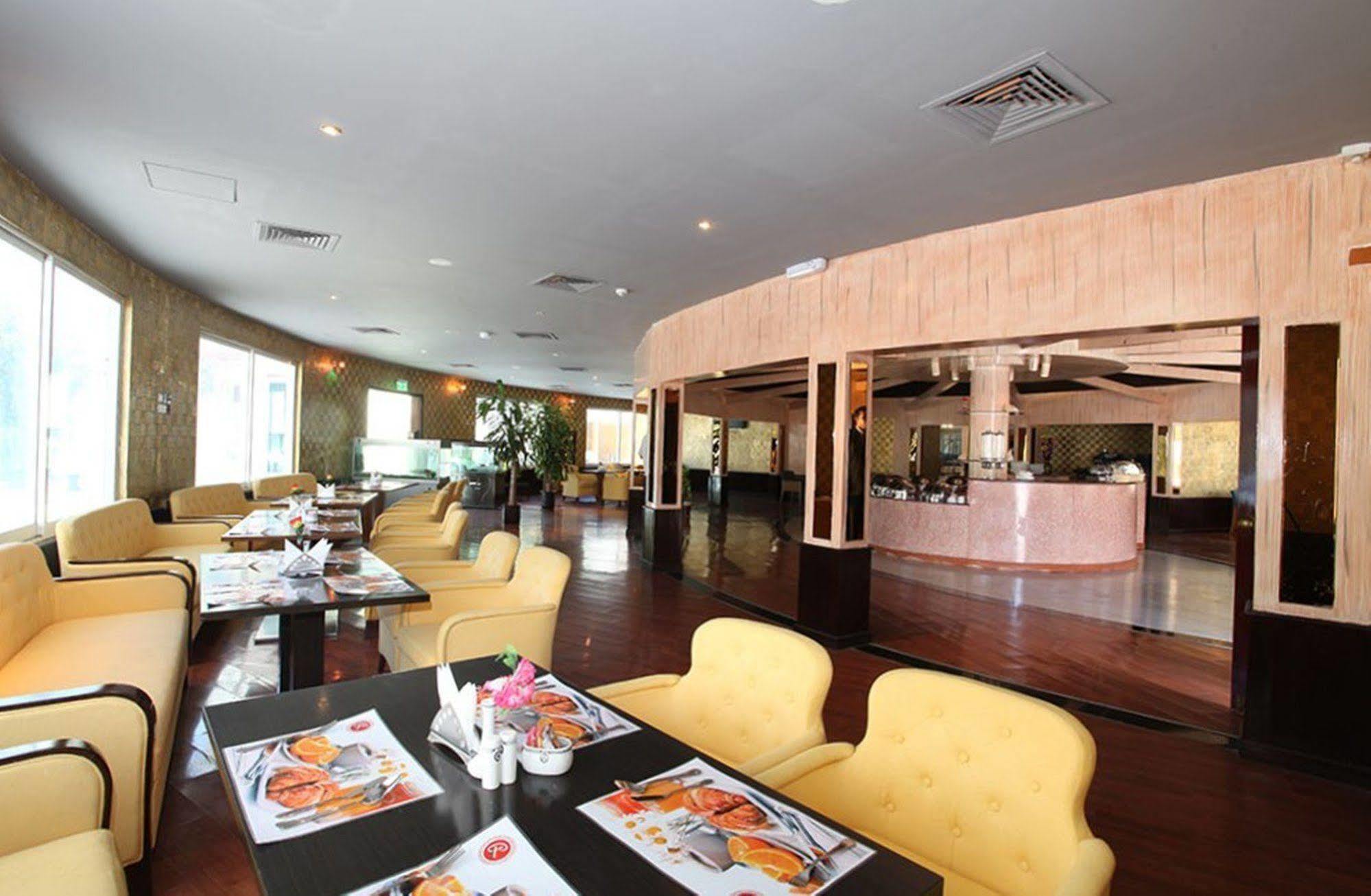 Ramee Dream Resort Seeb Exterior foto